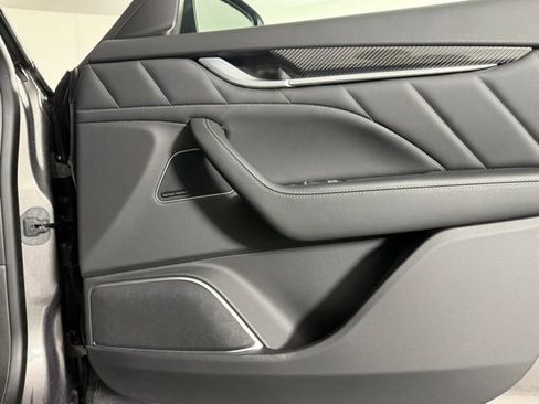 Used 2022 Maserati Levante Modena image 30