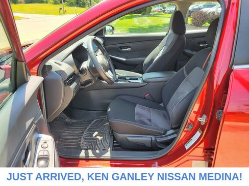 Used 2020 Nissan Sentra SR FWD image 13