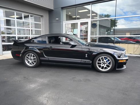 Used 2007 Ford Mustang Shelby GT500 RWD image 5