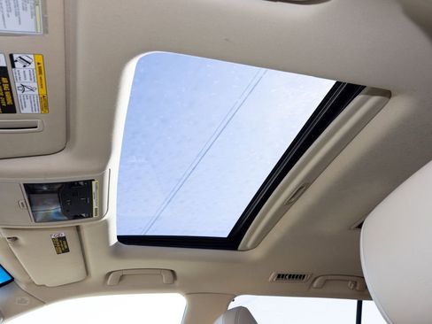 Used 2020 Lexus LX 570 4WD w/ Luxury Package image 45