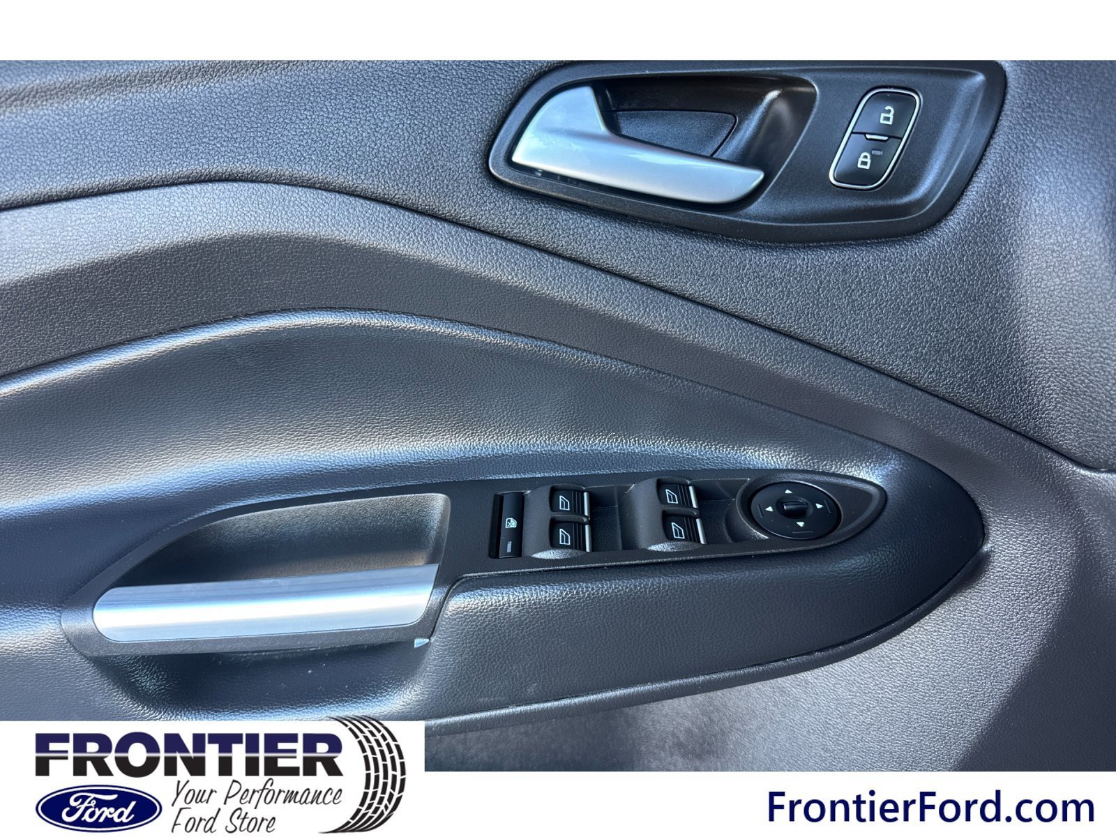 Used 2019 Ford Escape SEL AWD/4WD image 12