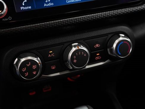 Used 2024 Nissan Kicks SV image 24