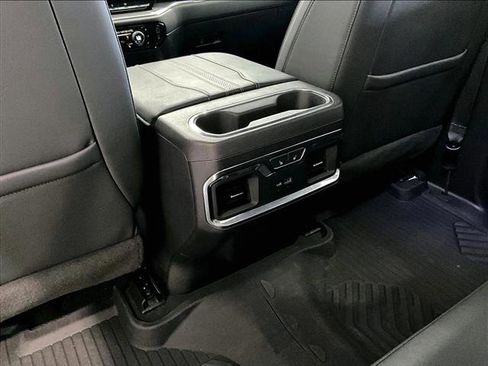 Used 2023 Chevrolet Silverado 1500 High Country w/ High Country Premium Package AWD/4WD image 25