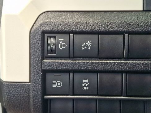 Used 2024 Toyota Tacoma TRD Off-Road AWD/4WD image 23
