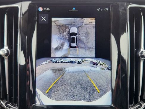 Certified 2025 Volvo XC60 B5 Plus AWD/4WD image 22