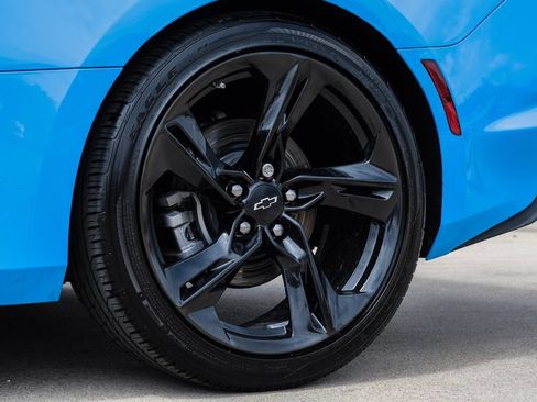 Used 2023 Chevrolet Camaro LT w/ Technology Package RWD image 52