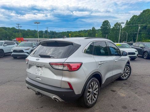 Used 2020 Ford Escape Titanium AWD/4WD image 4