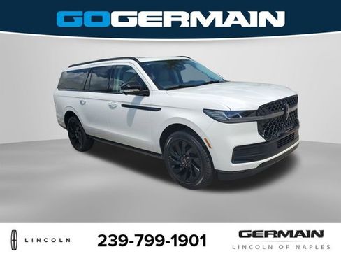 New 2026 Lincoln Navigator L Reserve AWD/4WD image 6