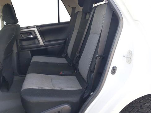 Used 2016 Toyota 4Runner SR5 image 30