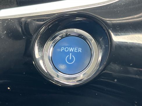 Certified 2022 Toyota Prius Prime Limited FWD image 25