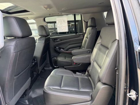 Used 2019 GMC Yukon XL SLT image 36