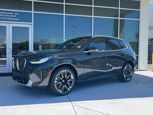 New 2026 BMW X3 xDrive30 w/ Premium Package image 2