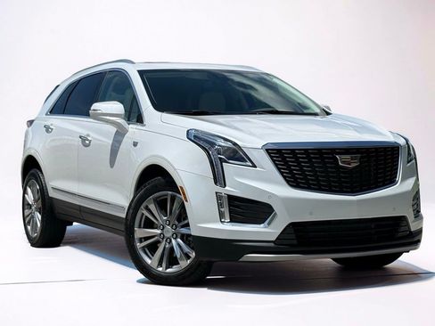 Certified 2023 Cadillac XT5 Premium Luxury w/ LPO, Floor Liner Package FWD image 2