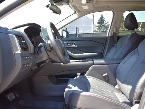 Used 2026 Nissan Rogue Platinum w/ Platinum Premium Package AWD/4WD image 10