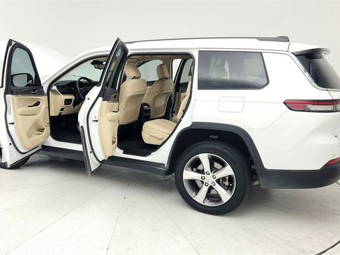 Used 2022 Jeep Grand Cherokee L Limited image 11