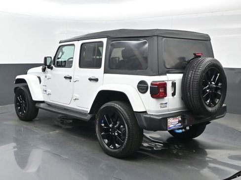 Used 2023 Jeep Wrangler Unlimited Sahara w/ Cold Weather Group AWD/4WD image 3