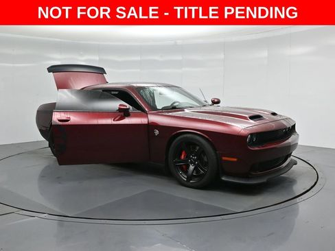 Used 2019 Dodge Challenger SRT Hellcat image 27