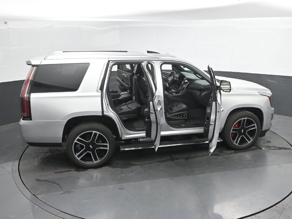Used 2018 Cadillac Escalade Platinum AWD/4WD image 53
