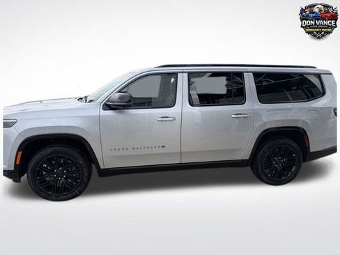 New 2026 Jeep Grand Wagoneer L Limited AWD/4WD image 2