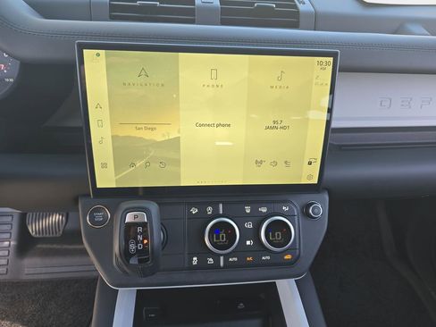 New 2026 Land Rover Defender 110 X-Dynamic SE AWD/4WD image 20