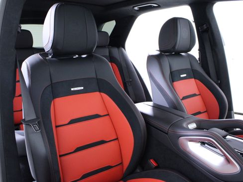 Used 2025 Mercedes-Benz GLE 63 AMG S image 21