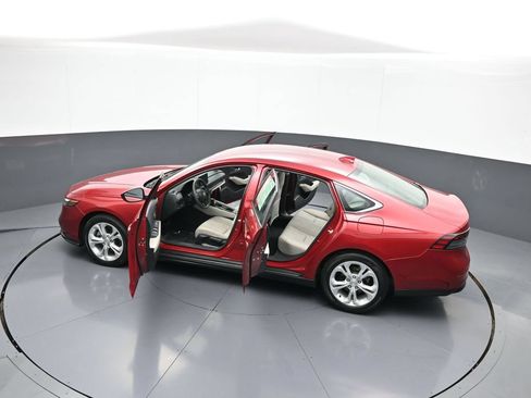 Certified 2023 Honda Accord LX image 43