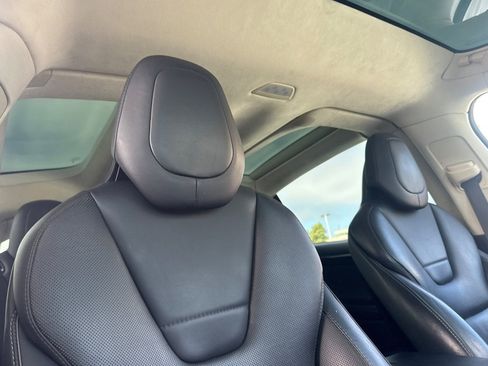 Used 2016 Tesla Model X 90D AWD/4WD image 17