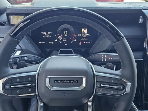 New 2026 GMC Yukon XL Denali w/ Denali Reserve Package image 12