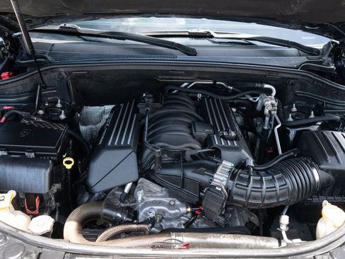 Used 2018 Dodge Durango SRT w/ Technology Group AWD/4WD image 52