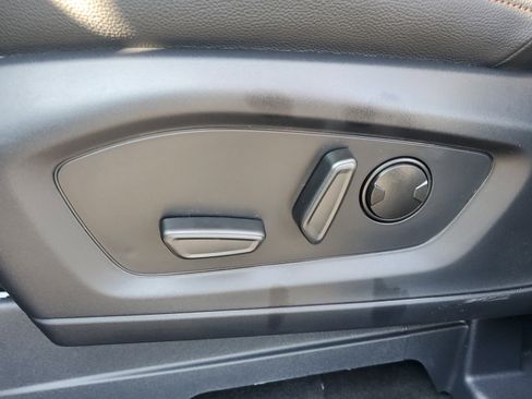 New 2026 Ford Explorer Active AWD/4WD image 19