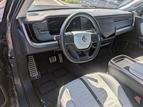Used 2023 Rivian R1S Adventure AWD/4WD image 16
