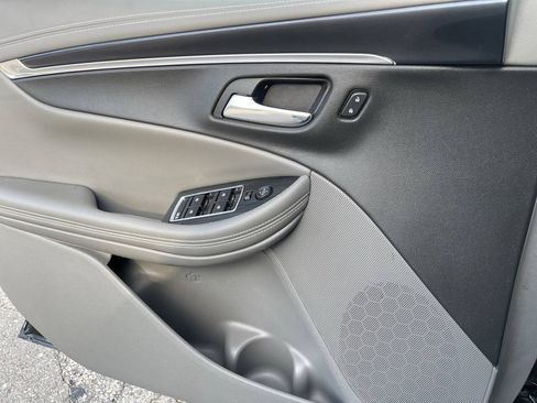 Used 2019 Chevrolet Impala LS FWD image 17