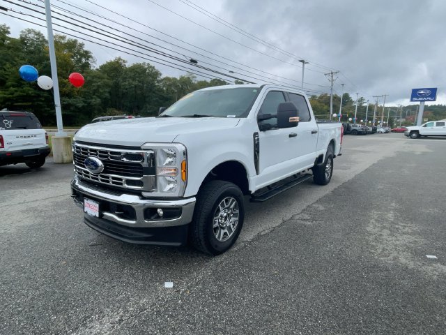 Certified 2025 Ford F250 XLT w/ Snow Plow Prep Package AWD/4WD image 3