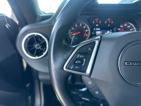 Used 2023 Chevrolet Camaro LT RWD image 17