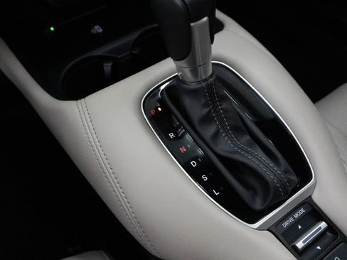 Used 2026 Honda HR-V EX-L image 25