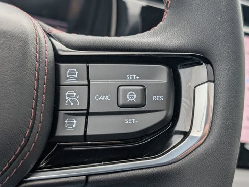 Used 2024 Jeep Wagoneer Launch Edition image 31