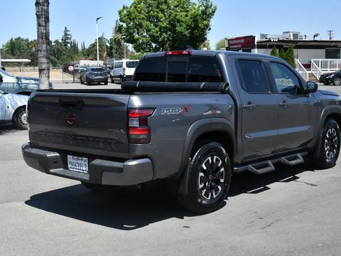 Used 2022 Nissan Frontier Pro-X RWD image 8