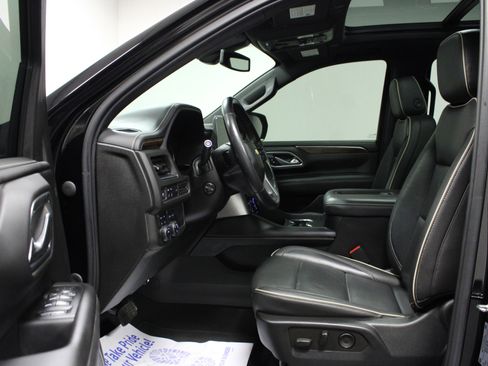 Used 2021 Chevrolet Suburban Premier AWD/4WD image 12