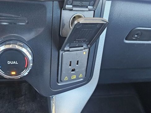 Used 2023 Ford F150 Lariat image 17