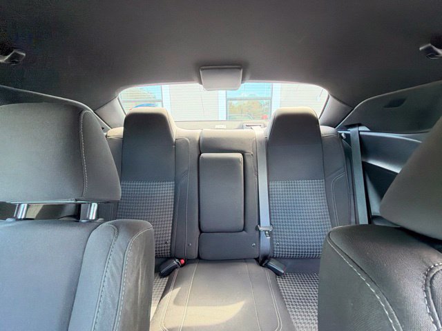Used 2019 Dodge Challenger SXT RWD image 9