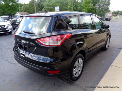 Used 2015 Ford Escape S FWD image 3