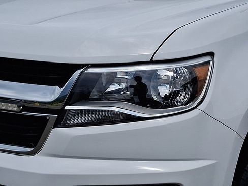 Used 2020 Chevrolet Colorado LT w/ Safety Package RWD image 9