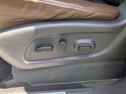 Used 2019 Nissan Titan Platinum Reserve w/ Platinum Utility Package AWD/4WD image 20