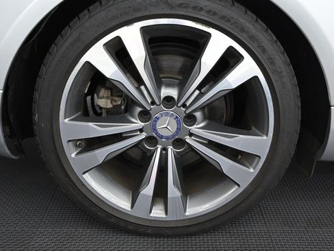 Used 2017 Mercedes-Benz E 400 4MATIC Coupe w/ Premium 3 Package image 45