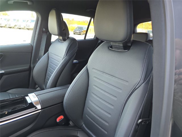 Certified 2026 Mercedes-Benz GLC 300 4MATIC image 24