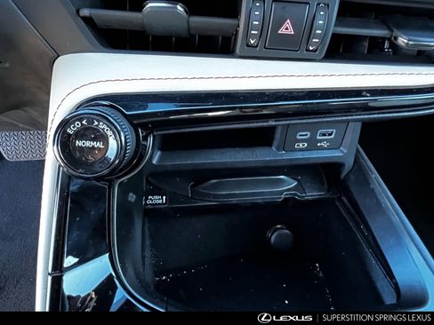 Used 2022 Lexus NX 250 FWD image 9