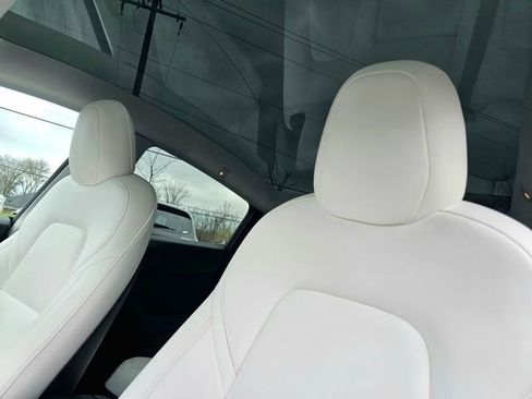 Used 2023 Tesla Model Y Long Range image 20