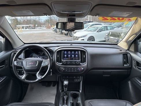 Used 2022 GMC Canyon AT4 image 25