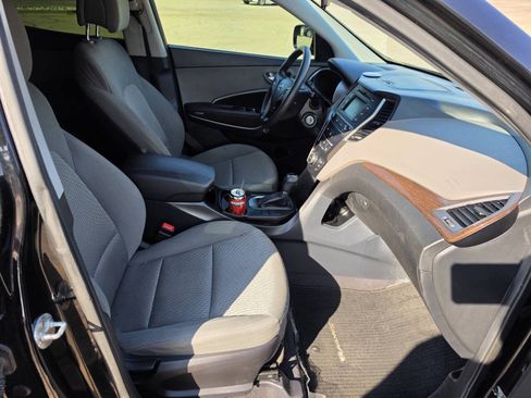 Used 2018 Hyundai Santa Fe Sport FWD image 17