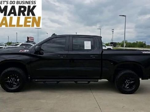 Used 2024 Chevrolet Silverado 1500 LT Trail Boss w/ Convenience Package II AWD/4WD image 5